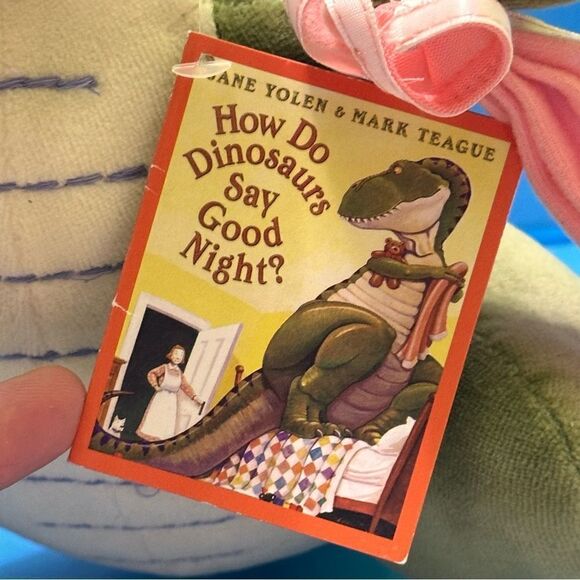 HOW DO DINOSAURS SAY GOOD NIGHT Plush toy - Picture 8 of 8
